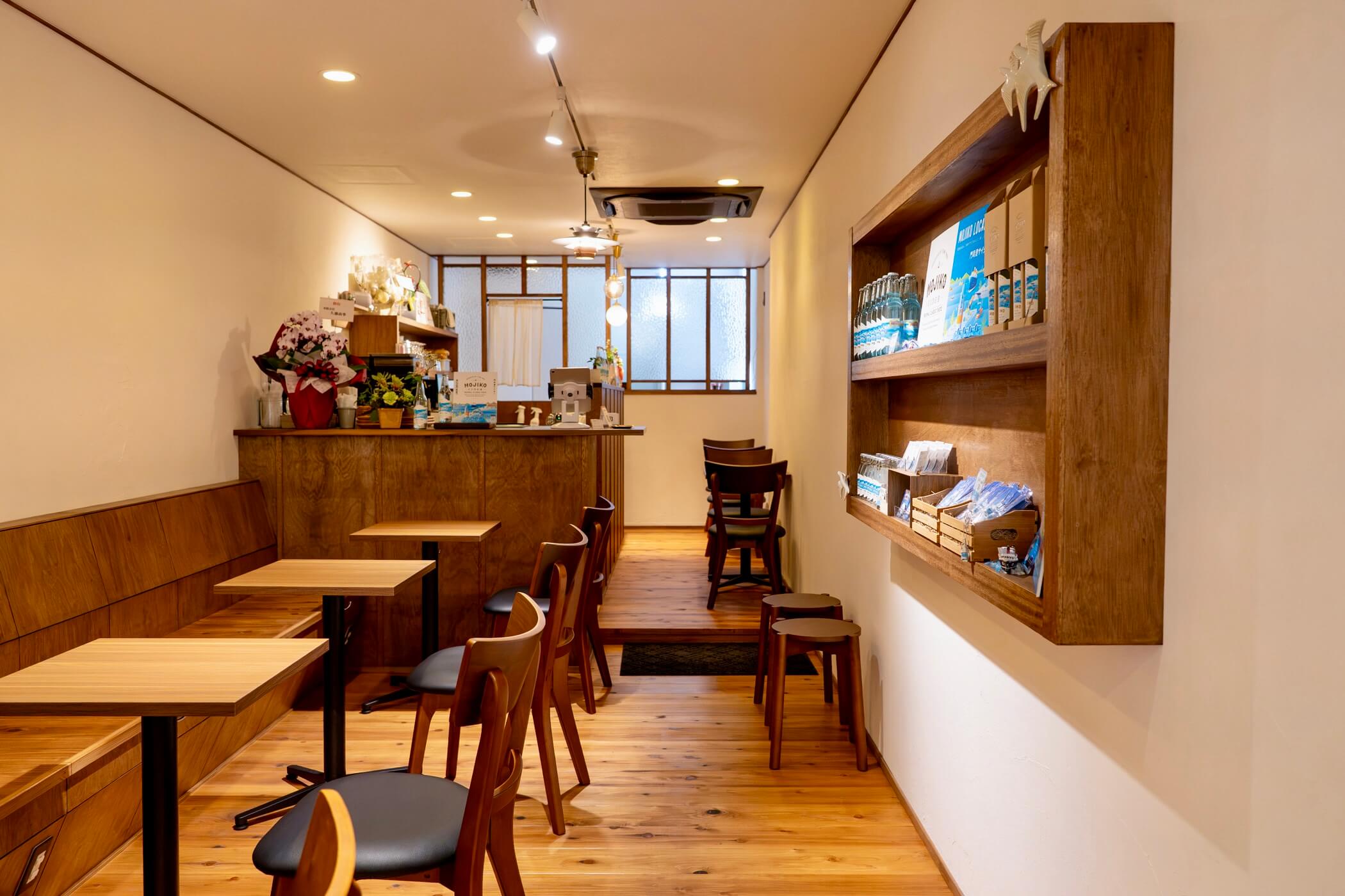 門司港・栄町銀天街のクルーズカフェキャナル店内